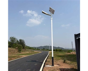 吴忠路边太阳能路灯安装